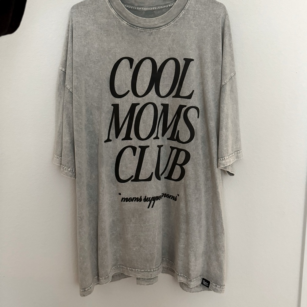 Cool moms club oversized tee
